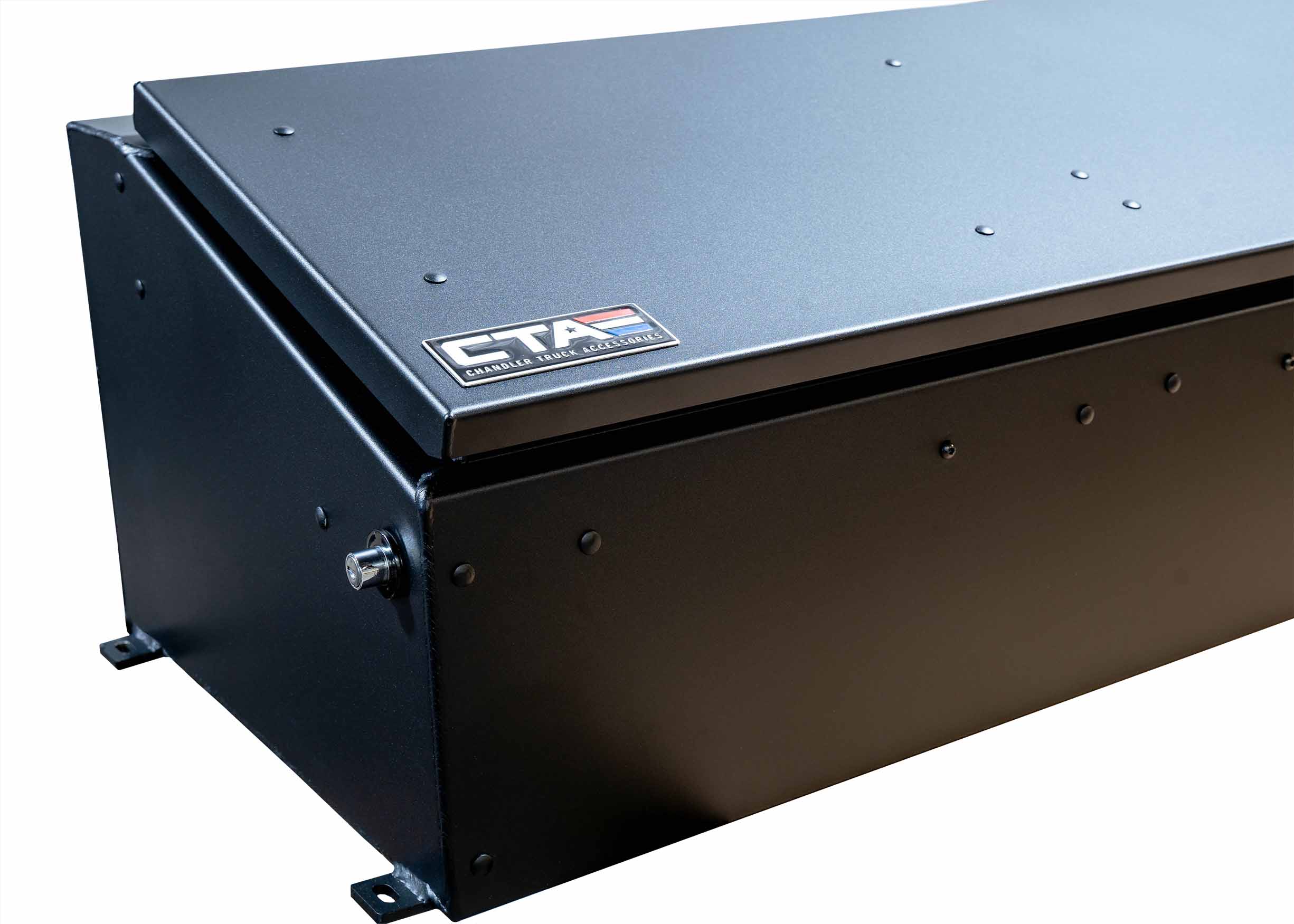 Chandler Crossbody Wedge Adapt Steel Toolbox — Tank Retailer