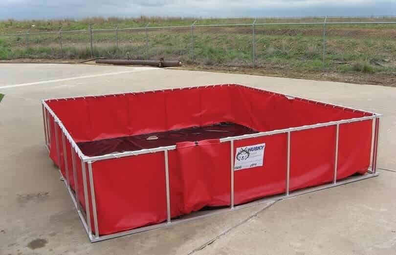 collapsible fish holding tanks PVC Folding Pool with Drain Valve - Temporary Aquatic Tank for Saltwater Fish, Koi, and Turtles Supply Open Top Portable Folding